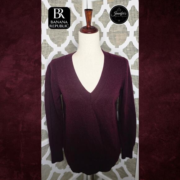 Banana Republic Sweaters - Banana Republic Women's Maroon Merino Wool Blend Button Back Sweater Size M